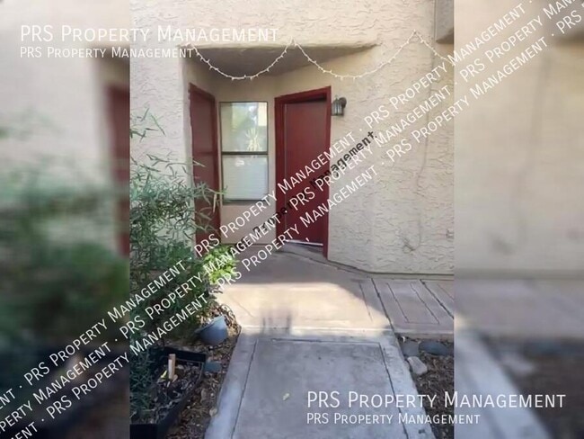 property at 2040 S Longmore