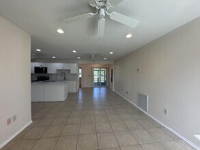 5439 Kenwood Dr in North Port, FL - Building Photo - Building Photo