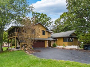 2140 Battle Hill Rd in Pigeon Forge, TN - Building Photo - Building Photo