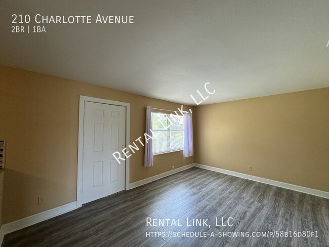 210 Charlotte Ave in Ft. Myers, FL - Building Photo - Building Photo