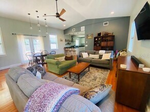 2527 4th Ave N in St. Petersburg, FL - Building Photo - Building Photo