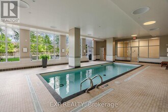330-330 Titan Private in Ottawa, ON - Building Photo - Building Photo