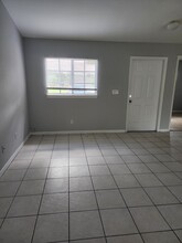 4646 28th St SW, Unit 4646 in Lehigh Acres, FL - Foto de edificio - Building Photo