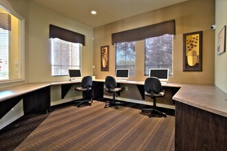 Arbor Pointe in Las Vegas, NV - Foto de edificio - Building Photo