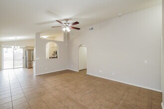 25279 W Parkside Ln S in Buckeye, AZ - Building Photo - Building Photo