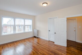 1918 N Drake Ave, Unit 1918-3W in Chicago, IL - Building Photo - Building Photo