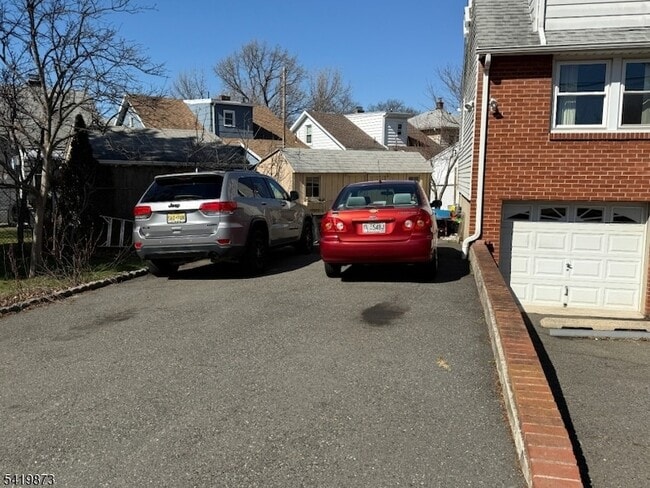 36 Monsignor DeLuca Plaza, Unit 2 in Nutley, NJ - Building Photo - Building Photo