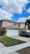 9259 NW 54th St in Sunrise, FL - Building Photo - Building Photo