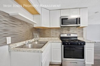 195 Auburn Ave in Buffalo, NY - Building Photo - Building Photo