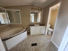 3013 Michelle Cir in Selma, NC - Building Photo - Building Photo