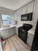 72 Soundview St in New Rochelle, NY - Building Photo - Building Photo