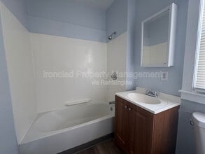 206 Main St in Portland, CT - Building Photo - Building Photo