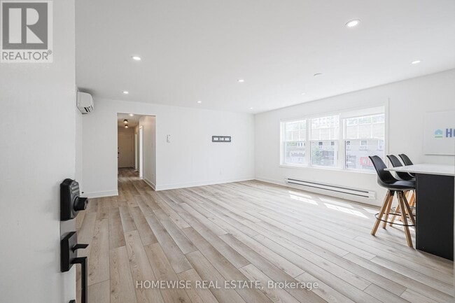 383 Spadina Rd in Toronto, ON - Building Photo - Building Photo