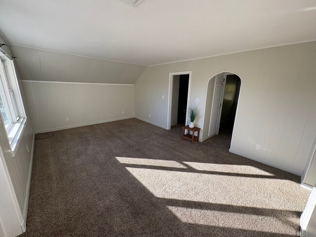 246 Schwartz Rd in Lancaster, NY - Building Photo - Building Photo