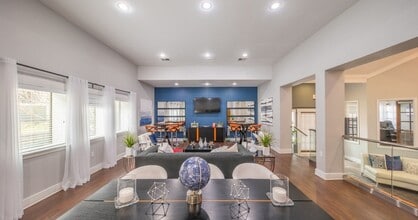 Ridgeview Place Apartments in Irving, TX - Foto de edificio - Building Photo