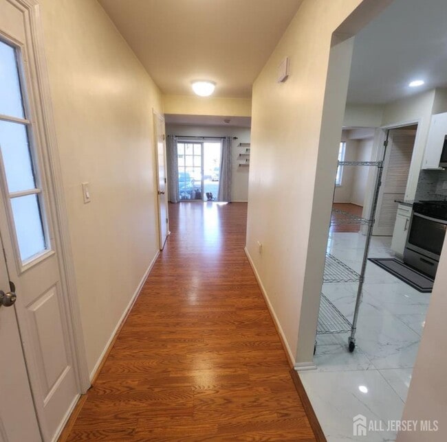 1301 Plymouth Rd in North Brunswick, NJ - Building Photo - Building Photo