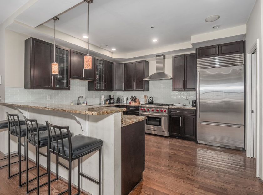 350 W Broadway, Unit 3 in Boston, MA - Building Photo