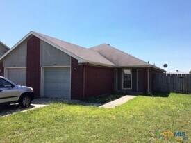 500 Deloris Dr in Killeen, TX - Building Photo