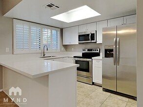 7801 N 44th Dr in Glendale, AZ - Building Photo - Building Photo