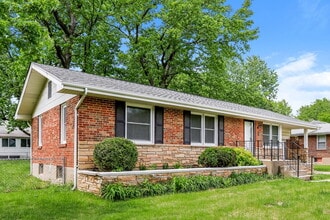 9609 Griffin Dr in St. Louis, MO - Building Photo - Building Photo