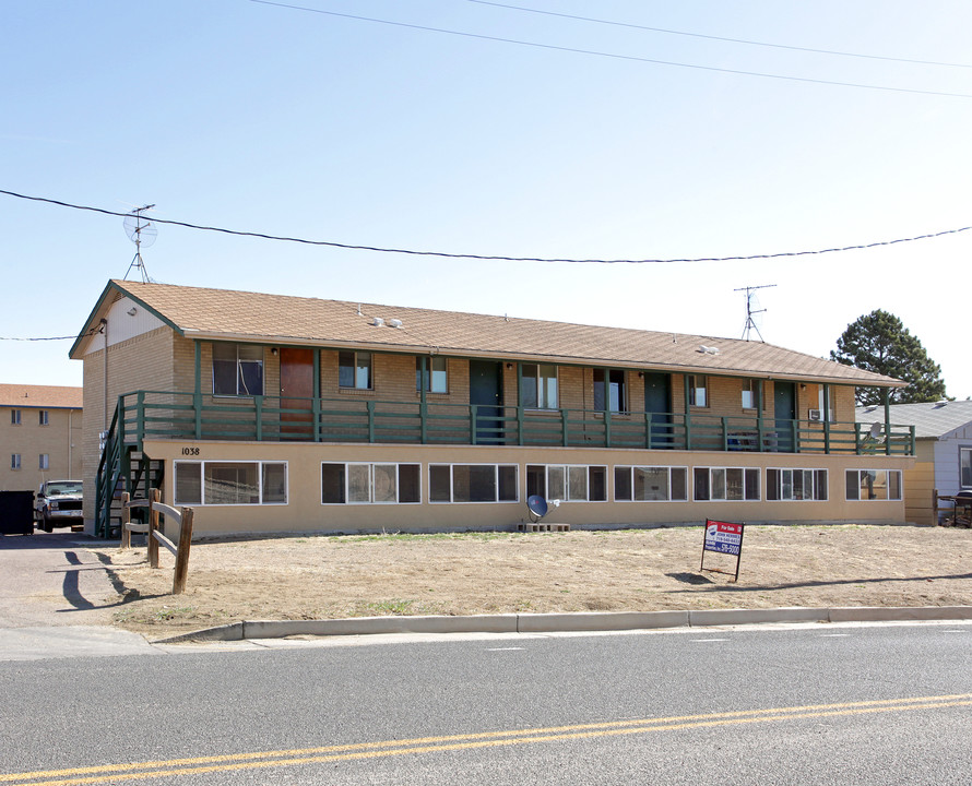 Moreno Manor Heights in Colorado Springs, CO - Foto de edificio