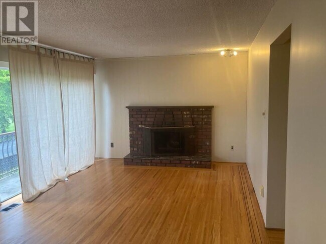 1104 E 18th Ave in Vancouver, BC - Building Photo - Building Photo