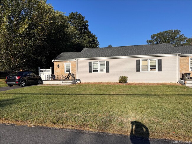 property at 35 Crestwood Dr