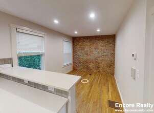 2 Belvidere Pl, Unit 1 in Cambridge, MA - Foto de edificio - Building Photo