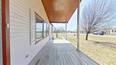 1106 Spring Flower Dr in Krum, TX - Building Photo - Building Photo
