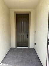 8236 Serpentine Sands St in Las Vegas, NV - Building Photo - Building Photo