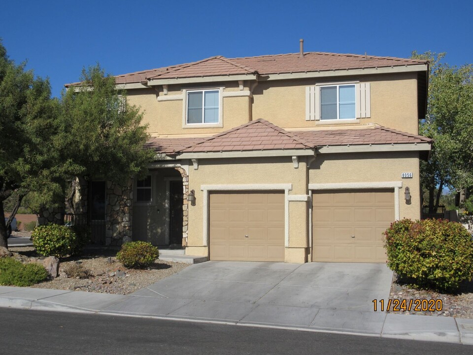 8056 Aztec Basin Ave in Las Vegas, NV - Building Photo