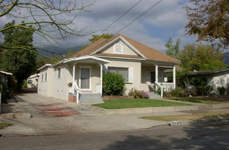 315-329 E Lime Ave in Monrovia, CA - Building Photo - Building Photo