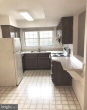 7759 New Providence Dr in Falls Church, VA - Building Photo - Building Photo