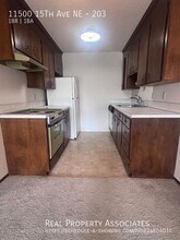 11500 15th Ave NE in Seattle, WA - Building Photo - Building Photo