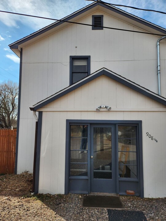 908 1/2 N Humphreys St in Flagstaff, AZ - Building Photo