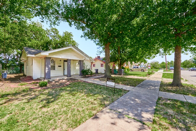 323 NW 26th St in Oklahoma City, OK - Building Photo - Building Photo