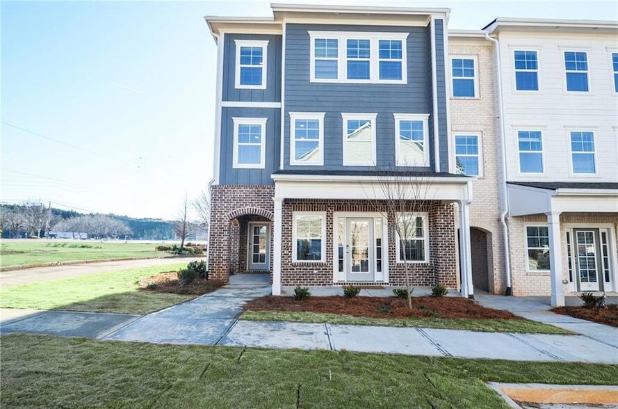 1200 Sugarloaf Pkwy, Unit C-215 in Lawrenceville, GA - Building Photo
