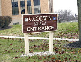 Goodwin Plaza Apartments in Indianapolis, IN - Foto de edificio - Building Photo