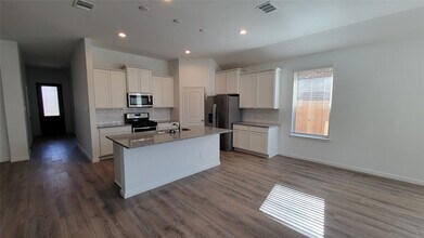 1376 Grays Gully Dr in Montgomery, TX - Building Photo - Building Photo