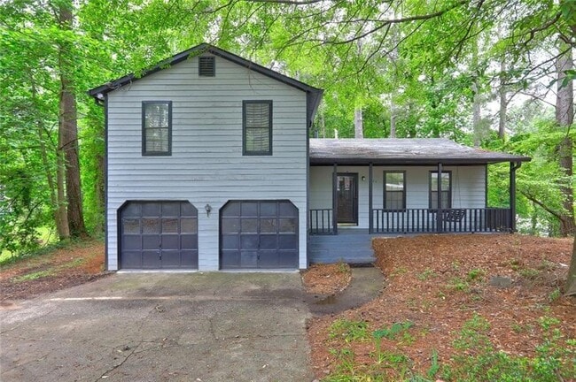 property at 129 Lester Rd NW