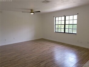 5526 S Bristol Terrace in Inverness, FL - Building Photo - Building Photo