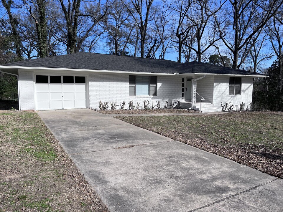 1206 Garden Ave in Mount Pleasant, TX - Building Photo