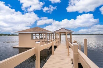 1649 Lake Villa Dr, Unit 3-B in Tavares, FL - Foto de edificio - Building Photo