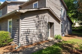 1657 Wynndowne Trail in Smyrna, GA - Building Photo - Building Photo