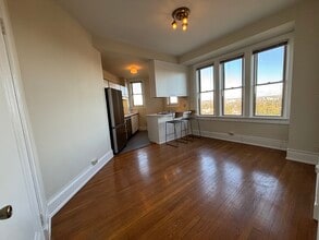 2068 Walton Way, Unit 403 in Augusta, GA - Building Photo - Building Photo