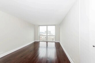 1340 N Astor St, Unit 1405 in Chicago, IL - Building Photo - Building Photo
