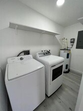 10400 SE 148 Pl in Summerfield, FL - Building Photo - Building Photo