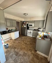 599 S East St in Amherst, MA - Building Photo - Building Photo