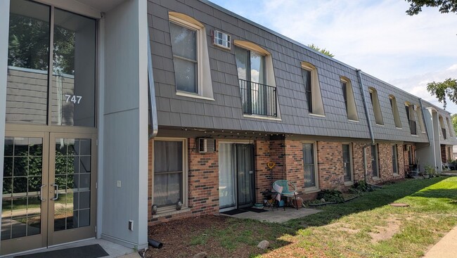property at 747 11th Ave S