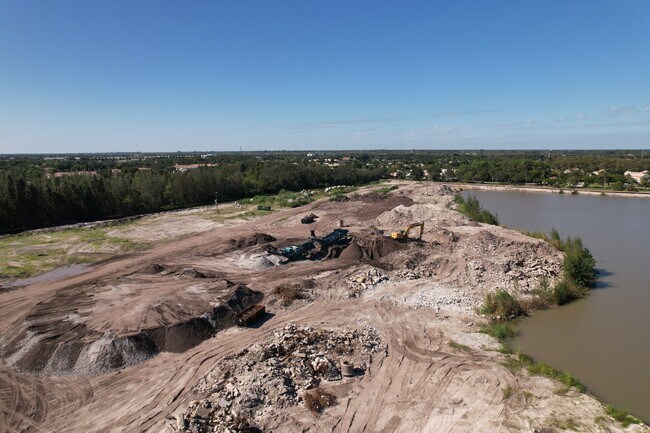 1381 S State Road 7 in Wellington, FL - Building Photo - Building Photo